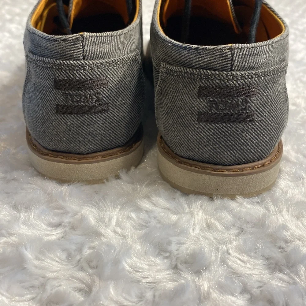 TOMS Y 6 tie loafer grey denim shoe